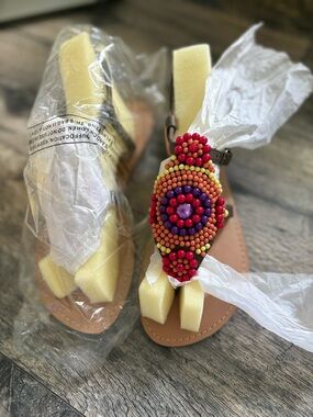 Yellow Box Brown Aksana Sandal Box Label